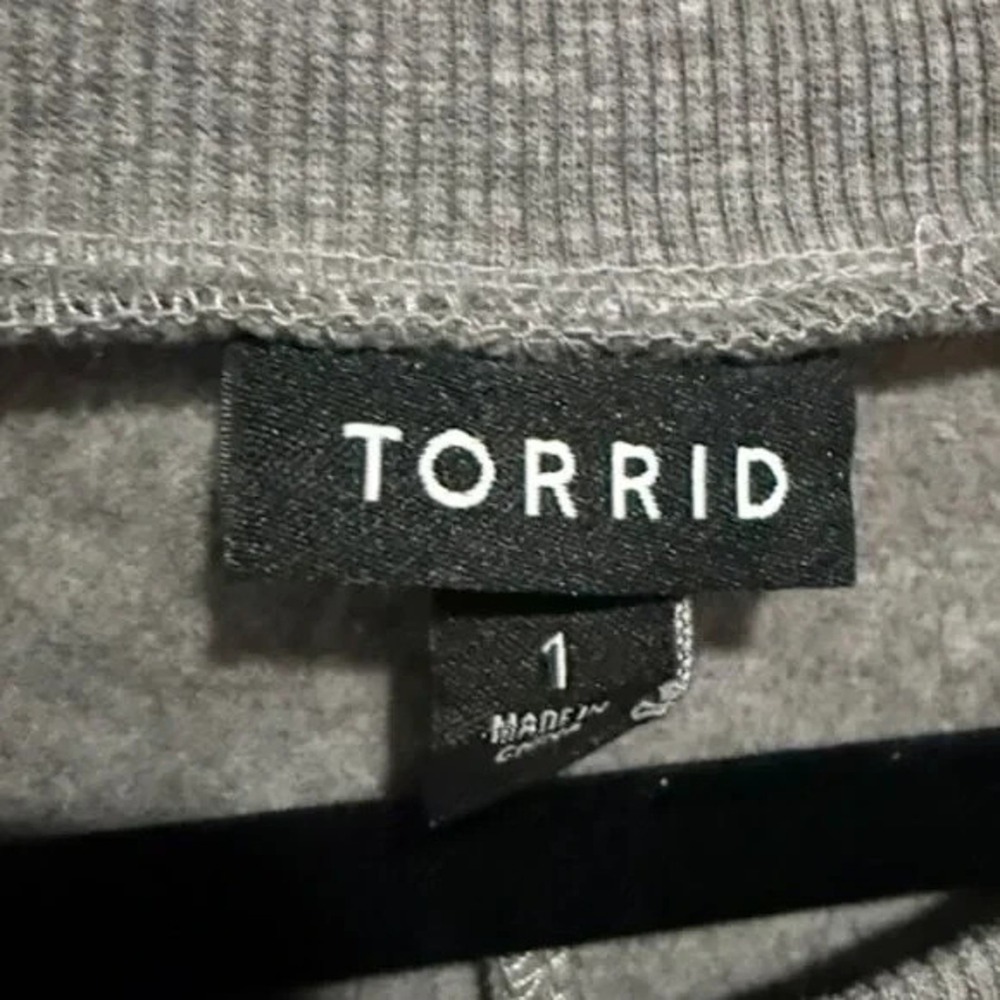 Torrid Gray Rainbow Stripe Sleeve Sweatshirt Dress Tie Waist Plus Size 1 NEW - Picture 4 of 4